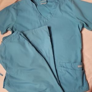 Women's M/L hospital scrub set